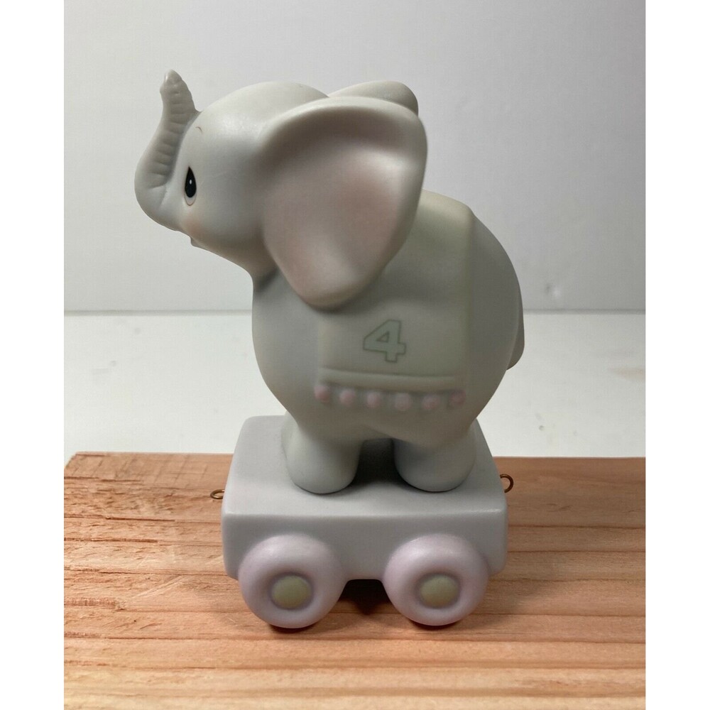 PRECIOUS MOMENTS BIRTHDAY TRAIN AGE 4 #15970 "May Your Birthday Be Gigantic"